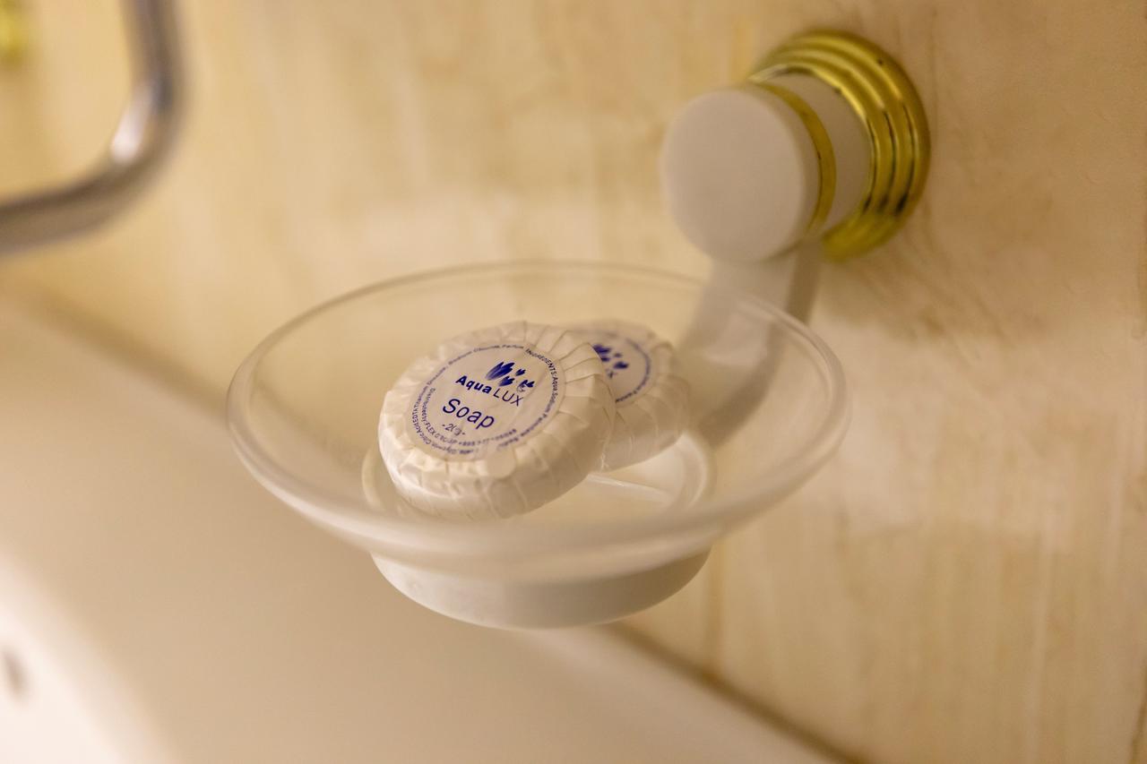 Leader Hotel Гори Экстерьер фото